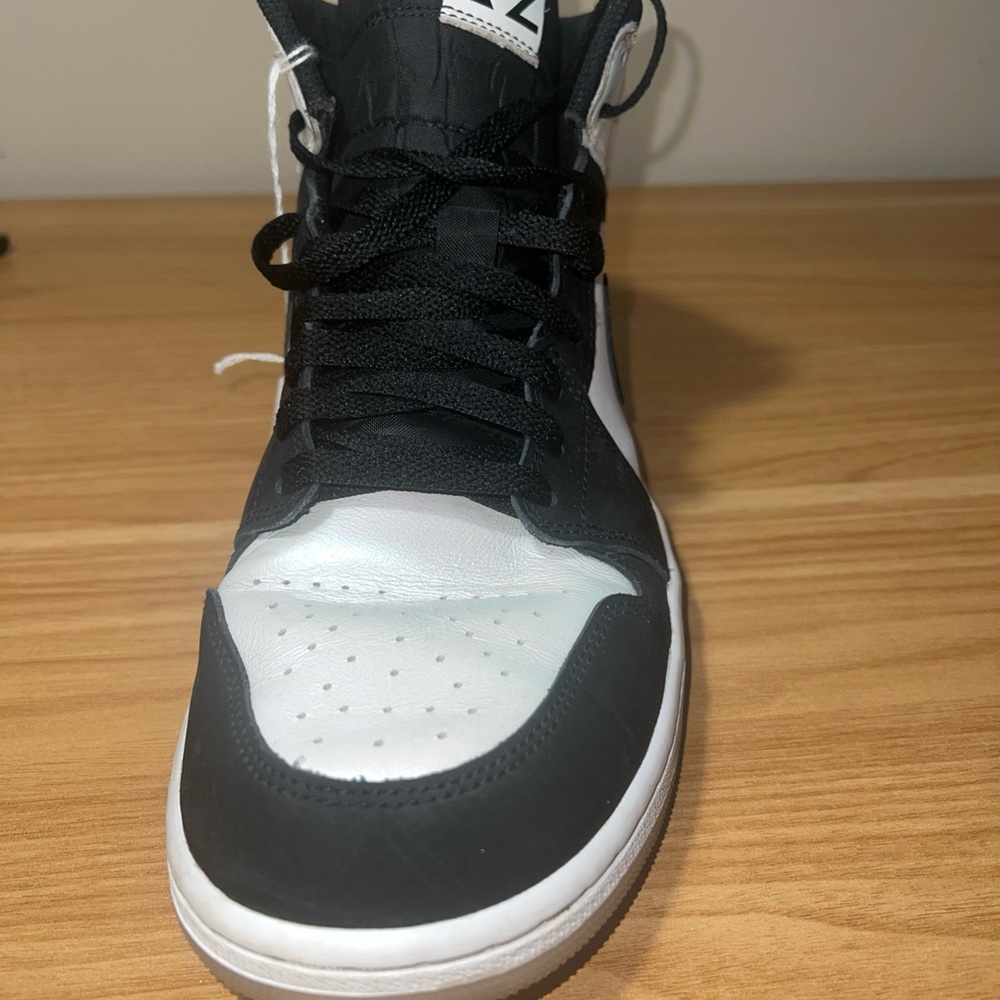 Jordan 1 mid diamond size 10.5 - Picture 9 of 16